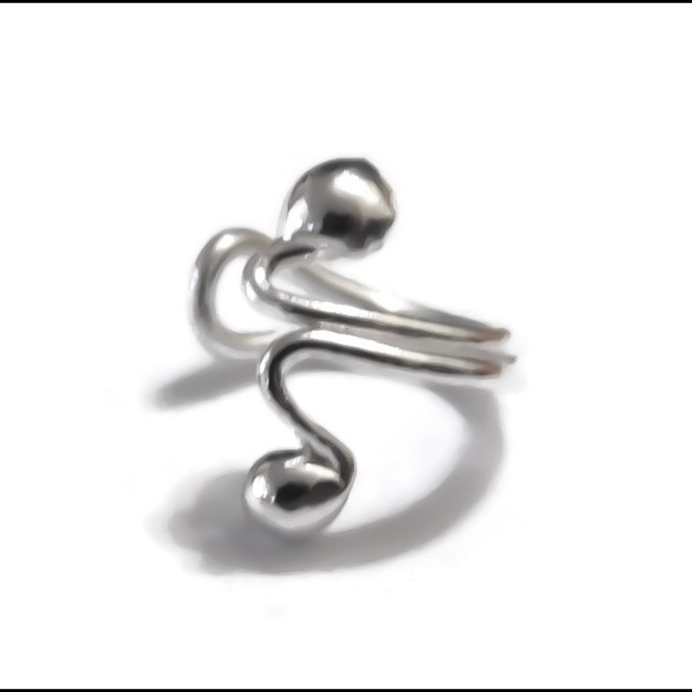 Tragus earring - Picture 2 of 5